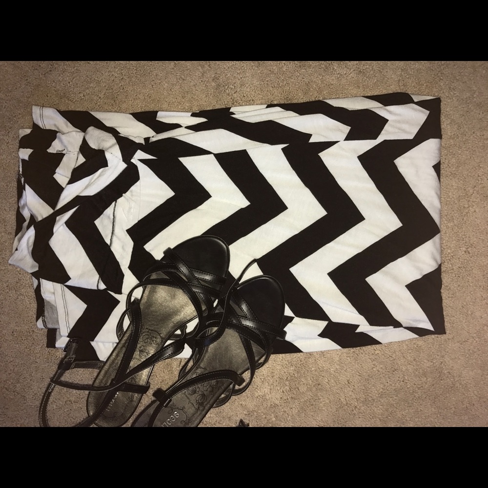Black and white chevron maxi skirt